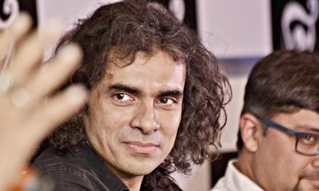 Kolkata: Imtiaz Ali, Rituparna Sengupta address media on 'Teenkahon'