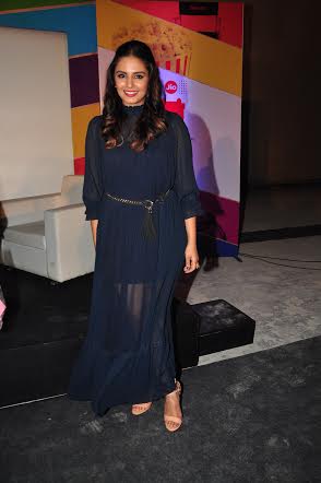 Huma revisits British era