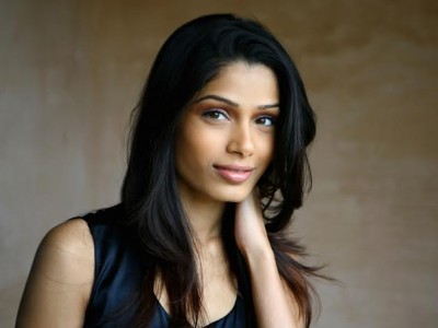 Freida Pinto responds to Hrithik Roshan's praise
