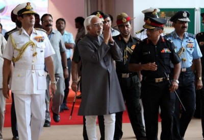 Hamid Ansari visits  Golden Jubilee Exhibition at India Gate Lawns