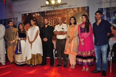 Prem Ratan Dhan Payo's team holds informal meet