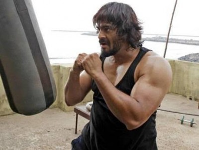 B Town accolades Saala Khadoos's trailer