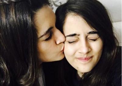 Kriti Sanon gives post midnight birthday surprise for her sister