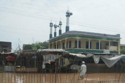 UN chief condemns deadly bomb attack on Shia mosque in southern Pakistan