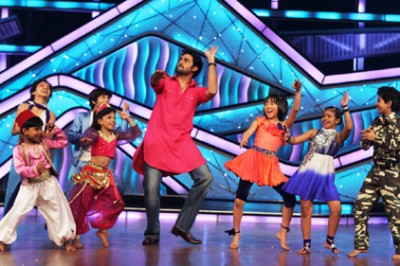 Junior Bachchan goes live on Facebook