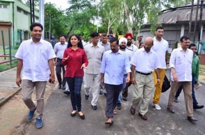 Kejriwal says Jaitley file behind CBI raid, Union Minister rubbishes claim