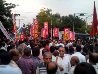Kolkata: LF holds rally against police lathicharge