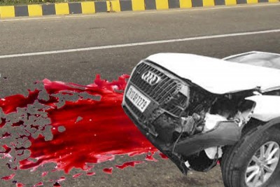Kolkata: Three injured in road mishap near Kalighat