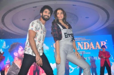 Shahid turns dance teacher for Alia