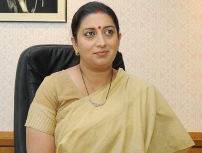 Smriti Irani calls Modi a 'Great Economist'