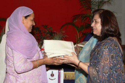 Army flags off Veer Naris tour