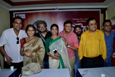 Natoker Moto is a tribute to the life and works of Keya Chakroborty : Debesh