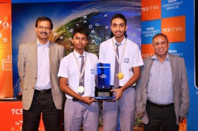 Rajendra Vidyalaya Jamshedpur wins Kolkata edition of TCS IT Wiz 2015
