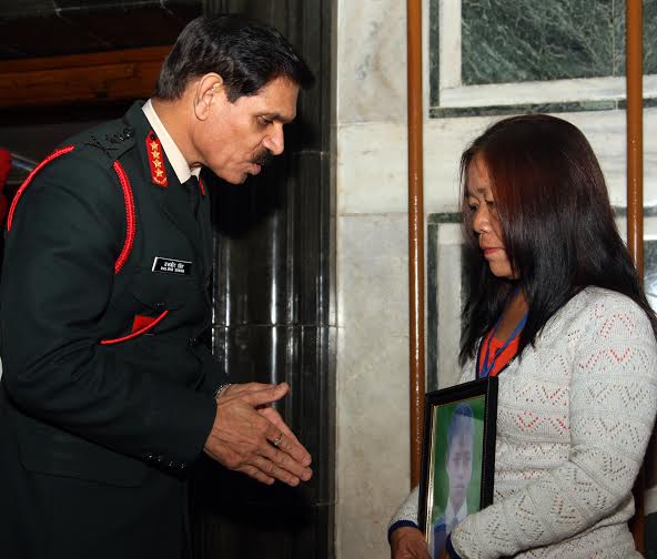 COAS felicitates national bravery awardees