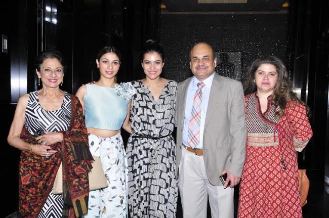 Tanuja, Kajol, Tanishaa  come together for Breast Cancer Awareness