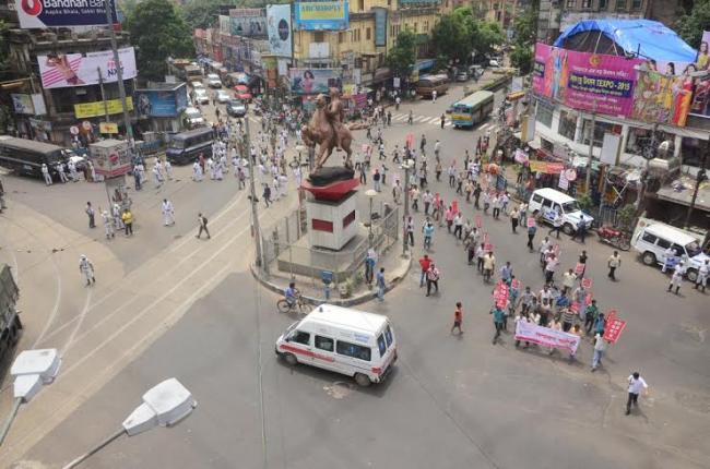 General strike by Left unions shut down Kolkata