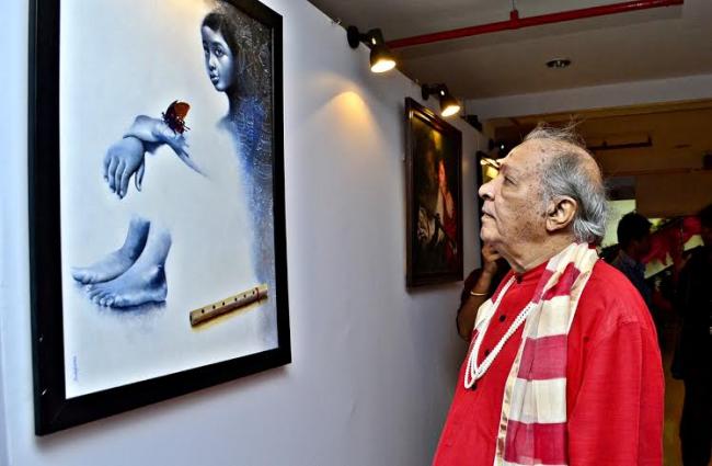 Hariprasad Chaurasia inaugurates exhibition in Kolkata