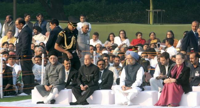  Late Smt. Indira Gandhi, on her 98th Birth Anniversary, at Shakti Sthal, in Delhi