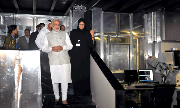Narendra Modi takes a tour of Masdar City