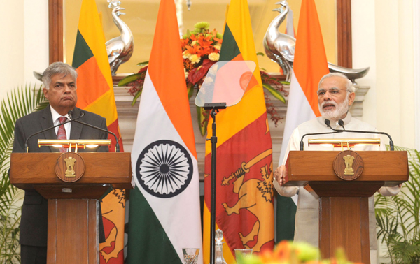 PM Narendra Modi meets Sri Lankan PM