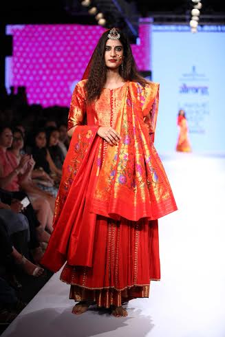 LFW showcases Gaurang's collection