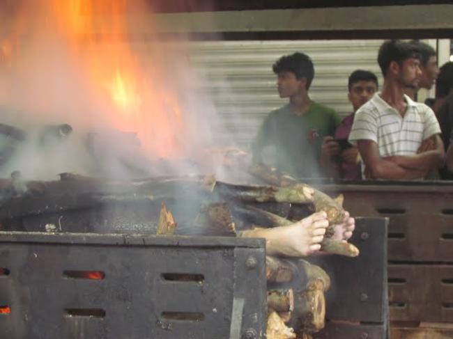 Dignitaries pay tributes to Jagmohan Dalmiya at CAB in Kolkata