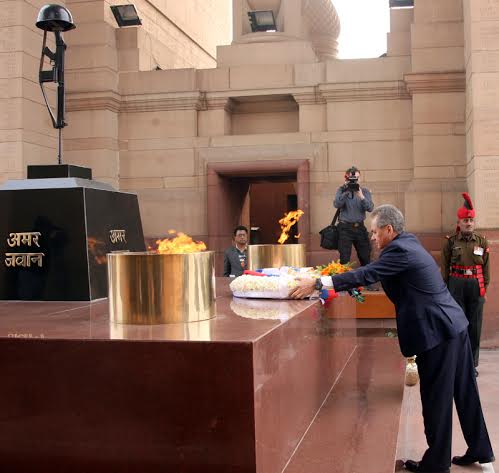 Parrikar invites Russian Defence industry to join in â€˜Make In Indiaâ€™ plan