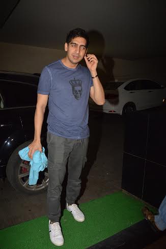 Sidharth Malhotra hosts special screening of Brothers