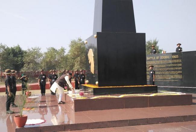 Narendra Modi with the soldiers at the Dograi War Memorial