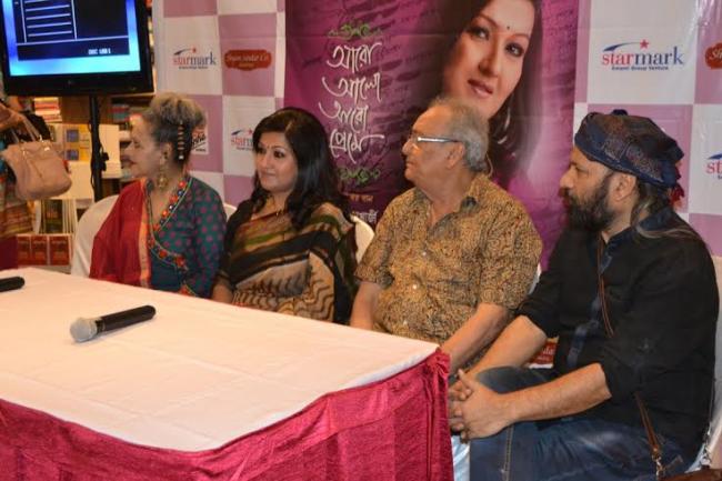 Soumitra Chatterjee unveils Rabindrasangeet album of Kolkata singer