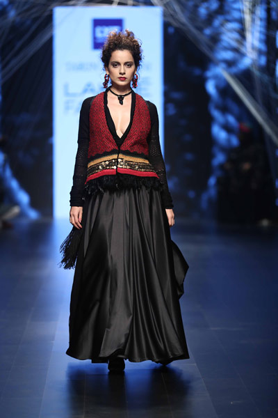 LFW: Kangana Ranaut walks for designer Tarun Tahliani