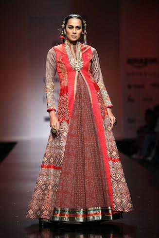 Amazon India Fashion Week: Viral, Ashish , Vikrant showcase collection
