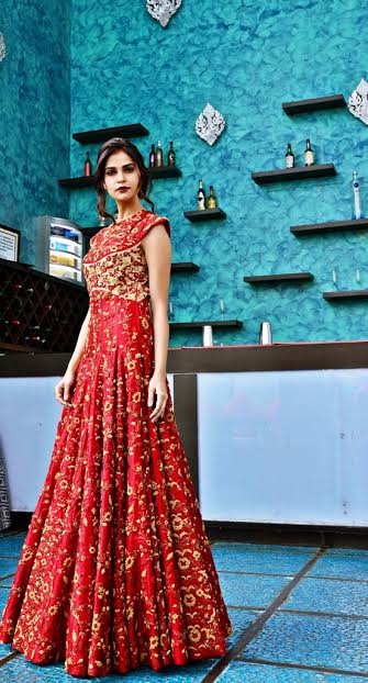 Saroj Jalan showcases utumn-Winter collection â€œGulzarâ€ in Kolkata