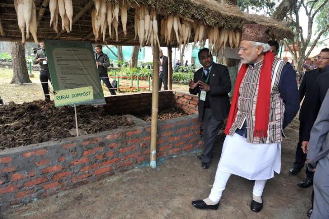 Narendra Modi visiting the organic product exhibition, in Gangtok
