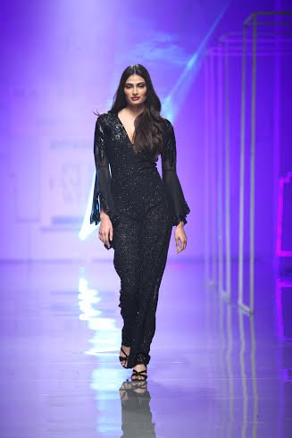 Amazon India Fashion Week: Athiya sashays down ramp for Jaya Rathore