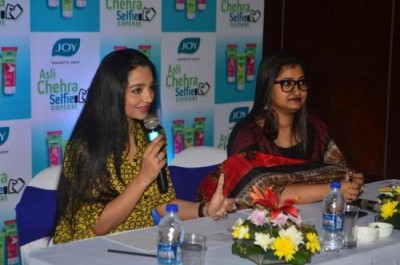 June Maliah glams up selfie contest of cosmetics brand 