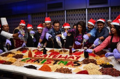 Byomkesh Abir Chatterjee turns nostalgic at the Taj Gateway Hotel's cake mixing ceremony