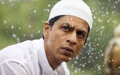 Shah Rukh Khan detained at US airport again, US envoy says sorry