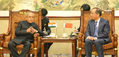 President Mukherjee visits Peking University, meets  Chinese Education Minister