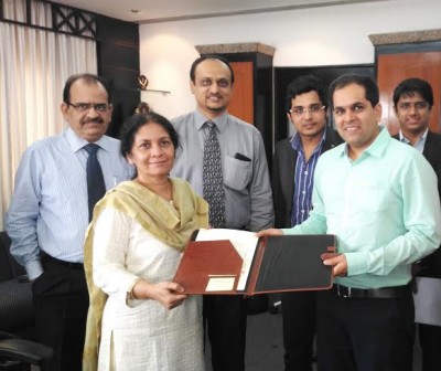 IDBI Bank signs MOU with OLA