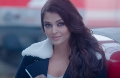 B-Town beauty Aishwarya Rai Bachchan turns 43