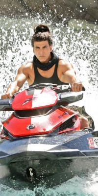 Akshay Kumar to make special appeareance in Dishoom