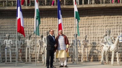 Chandigarh: Narendra Modi meets Francois Hollande