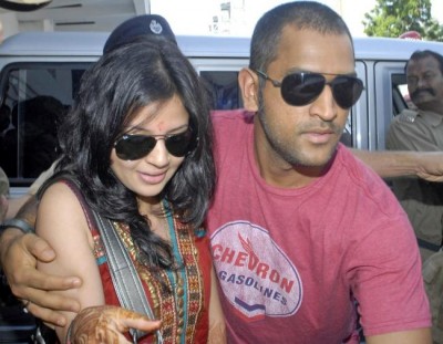 MS Dhoni's wife Sakshi booked in multi crore fraud case