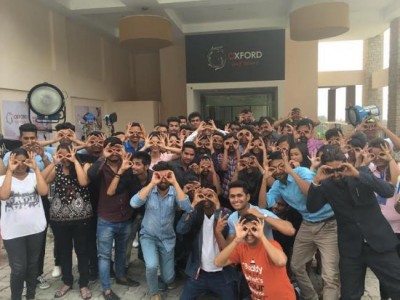 Nawaz hangs out with students in Pune