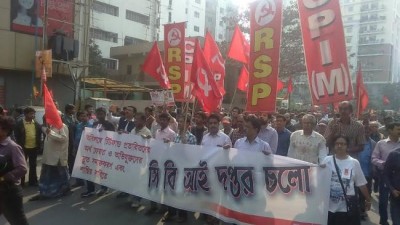 Kolkata: Left Front holds protest at CBI's office over Saradha scam probe