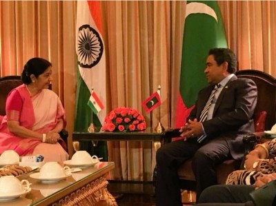 Sushma Swaraj meets Maldives President 