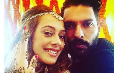 Yuvraj Singh marries Hazel Keech at gurudwara in Chandigarh