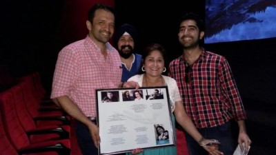 Atul Kasbekar gets surprise from reel life 'Neerja' passenger Madhu Anand Chandhock