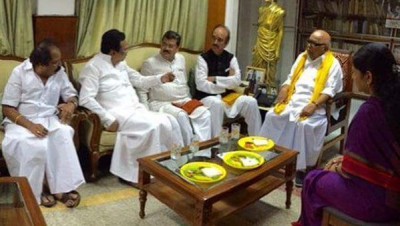 Congress-DMK join hands for Tamil Nadu Assembly polls